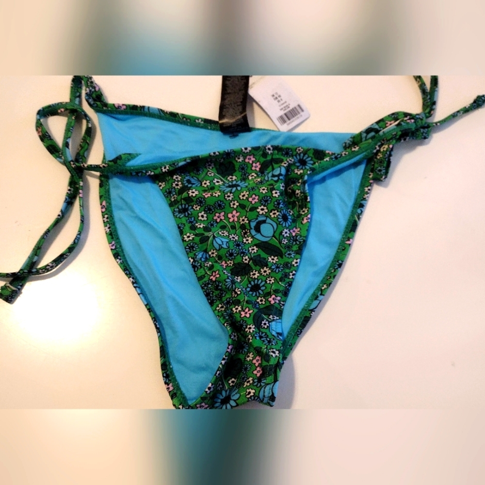 🍉3/$20 Top shop floral bikini